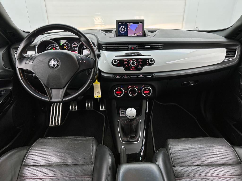 Alfa Romeo Giulietta 1.7 TBi Quadrifoglio Verde(NL-auto, Goe, Auto's, Euro 5, Gebruikt, 4 cilinders, Wit