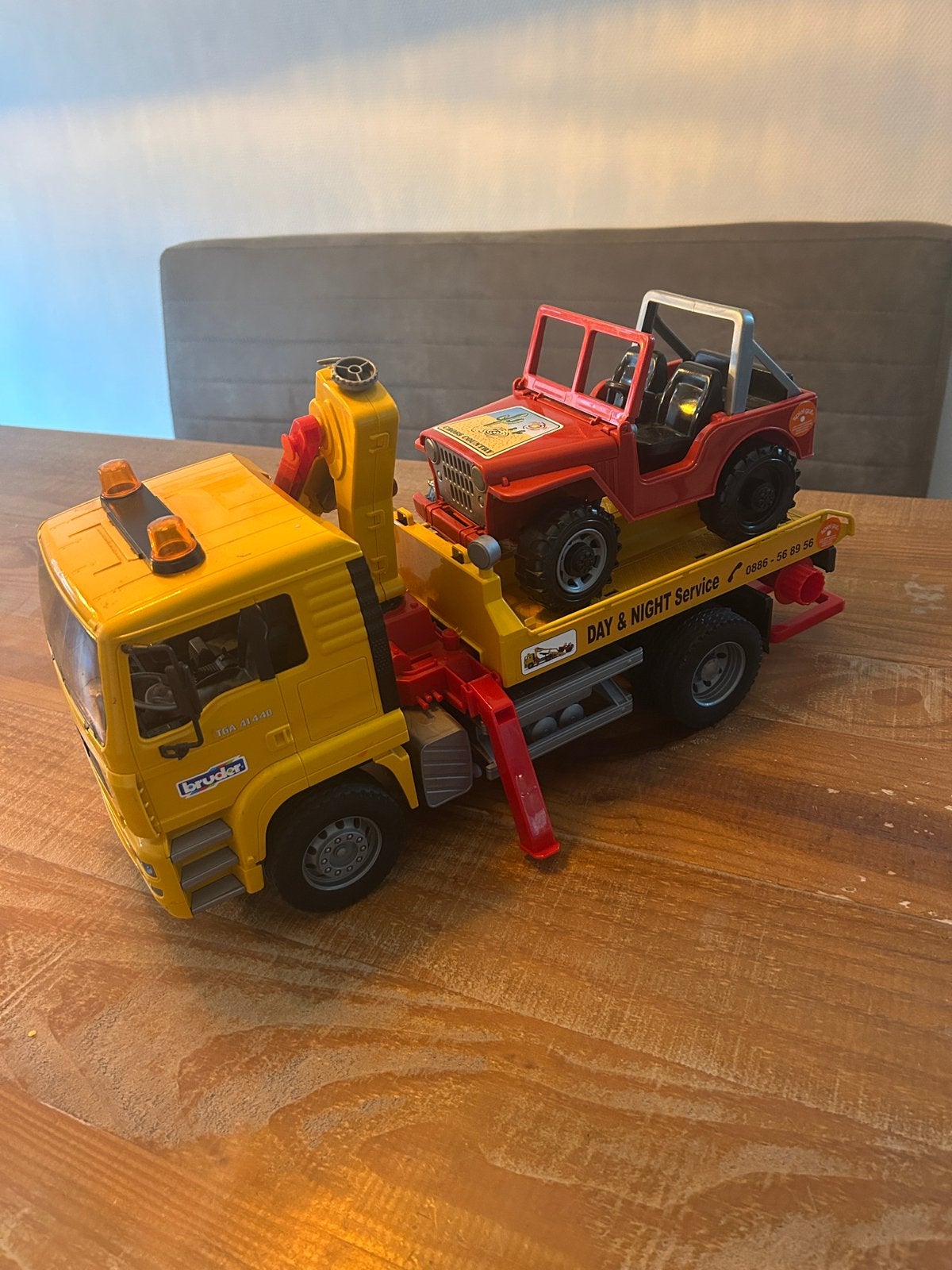 Bruder vrachtwagen, Ophalen, Gebruikt