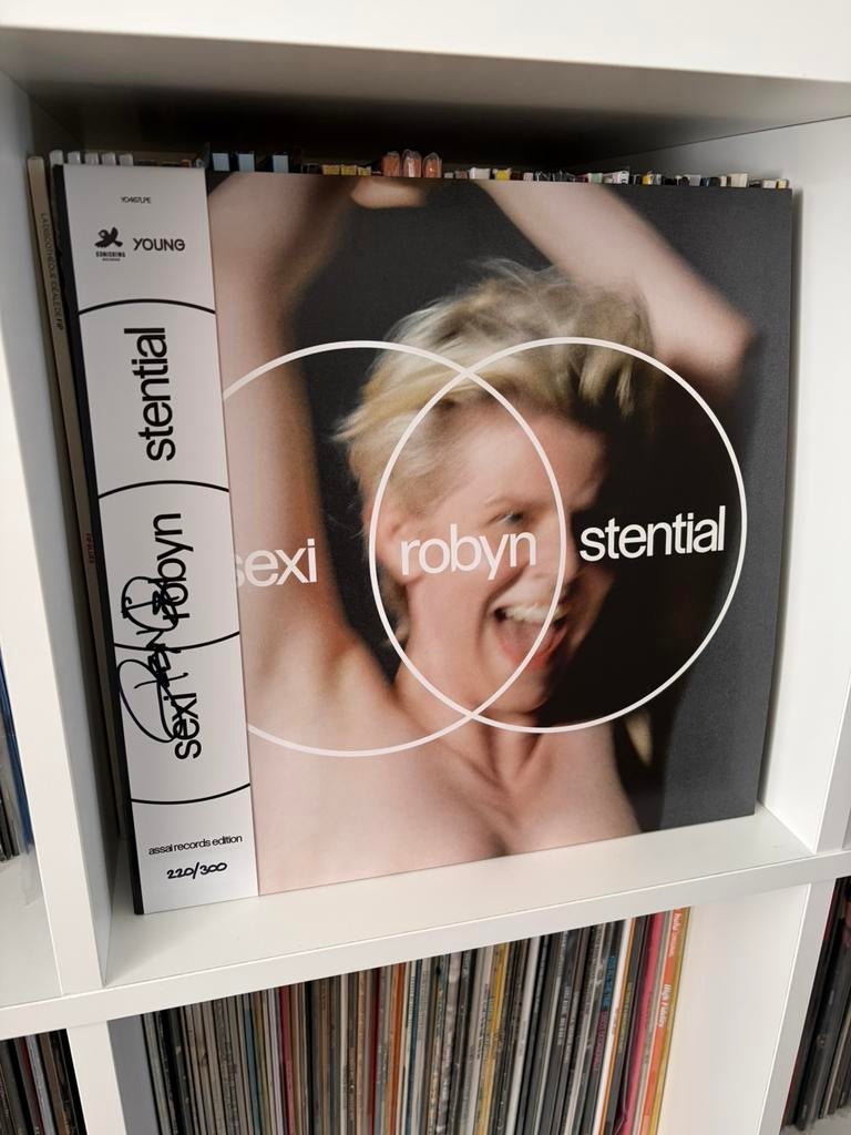 Robyn - Sexistential - SIGNED vinyl, Ophalen of Verzenden, Zo goed als nieuw, 12 inch