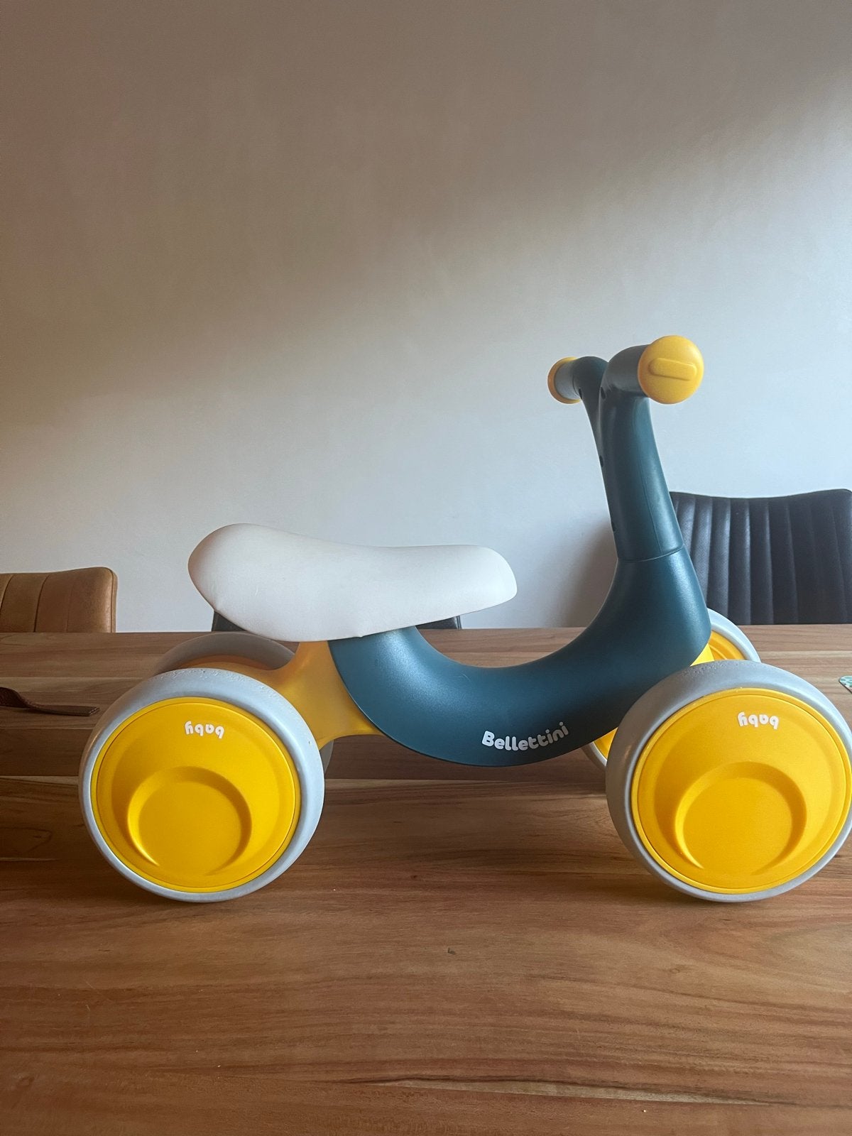 Bellettini loopfietsje - Ideaal voor de kleintjes!, Kinderen en Baby's, Speelgoed | Buiten | Voertuigen en Loopfietsen, Ophalen