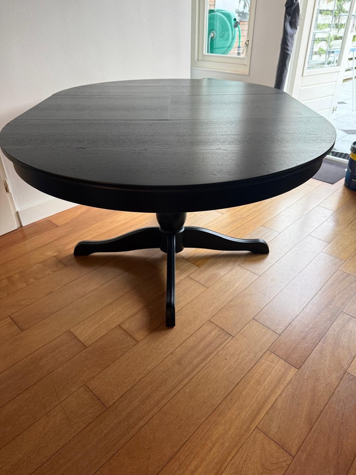 IKEA Ingatorp uitschuifbare tafel - Zwart, Gebruikt, Rond, Ophalen of Verzenden, Vier personen