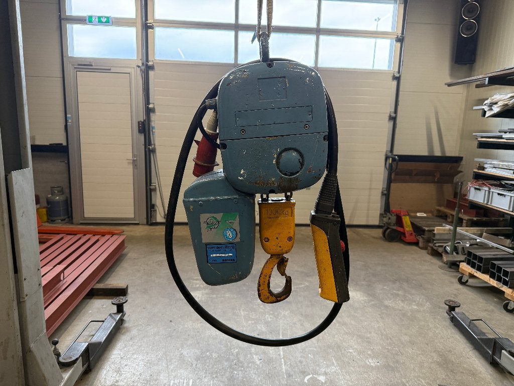 Demag elektrische kettingtakel 1000kg met 5m hijshoogte, Doe-het-zelf en Verbouw, Ophalen, Gebruikt, Elektrisch