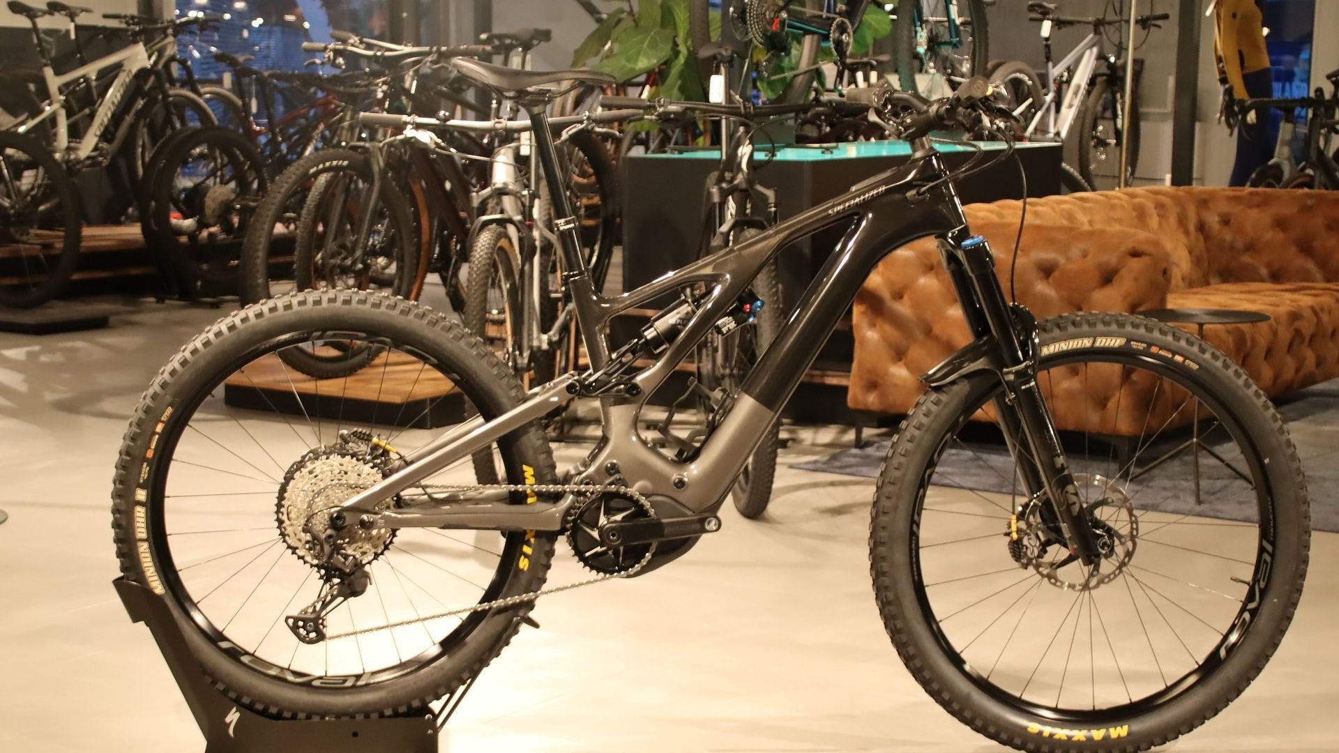 Specialized Turbo Levo Expert maat S4