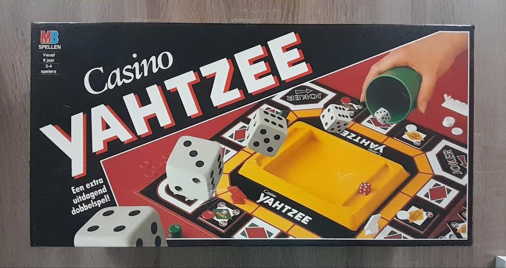Casino Yahtzee dobbelspel van MB Spellen, Hobby en Vrije tijd, Gezelschapsspellen | Bordspellen, Gebruikt, Een of twee spelers