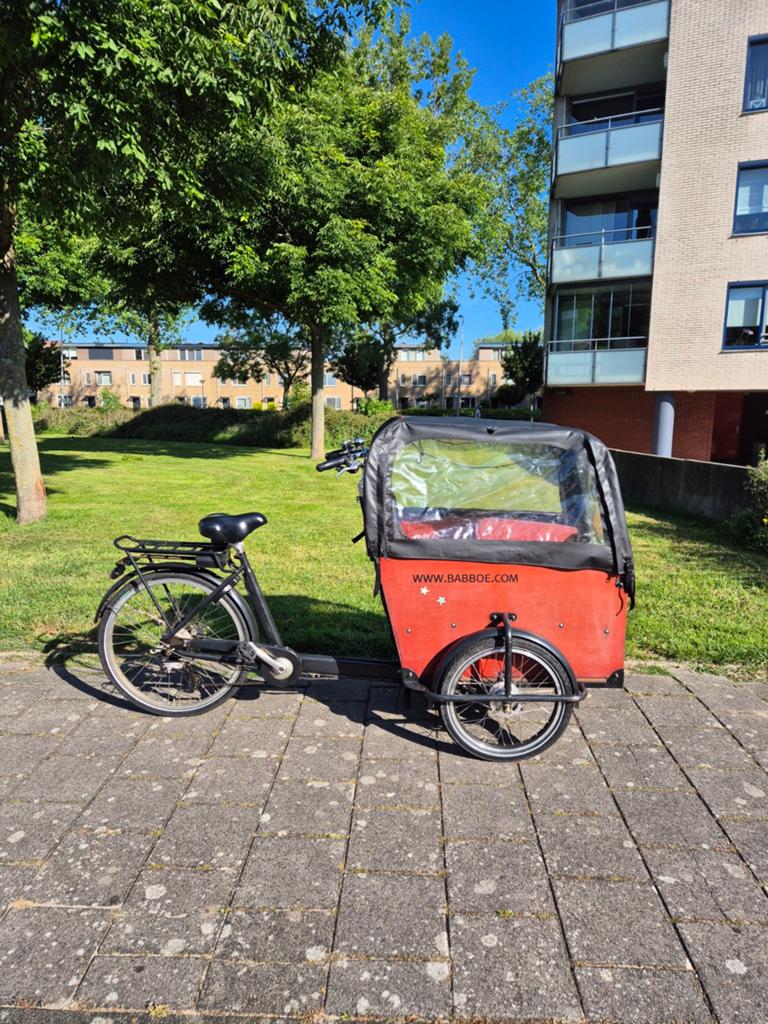 Babboe Big bakfiets met huif en baby/peuterstoel, Fietsen en Brommers, Fietsen | Bakfietsen, Gebruikt, 3 kinderen, Huif, Ophalen