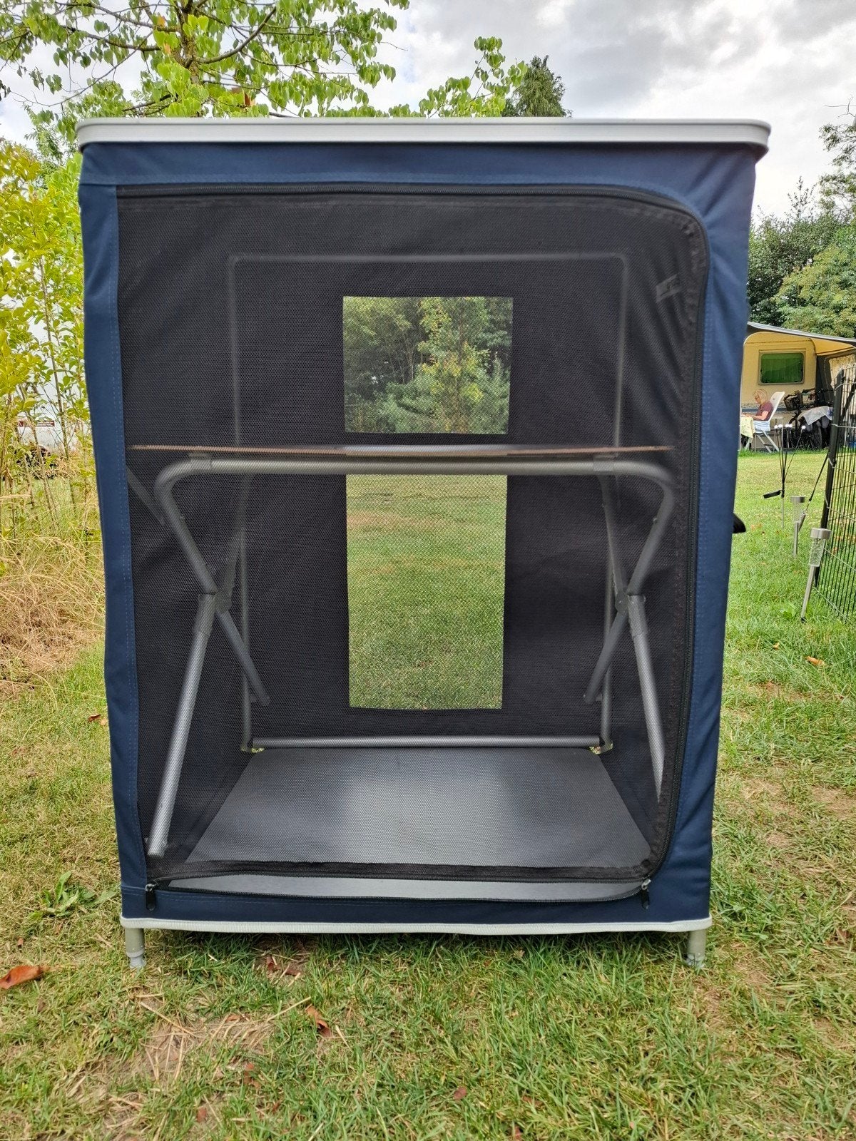 Eurotrail campingkast b66xd53xh87, Caravans en Kamperen, Ophalen, Zo goed als nieuw, Campingkast