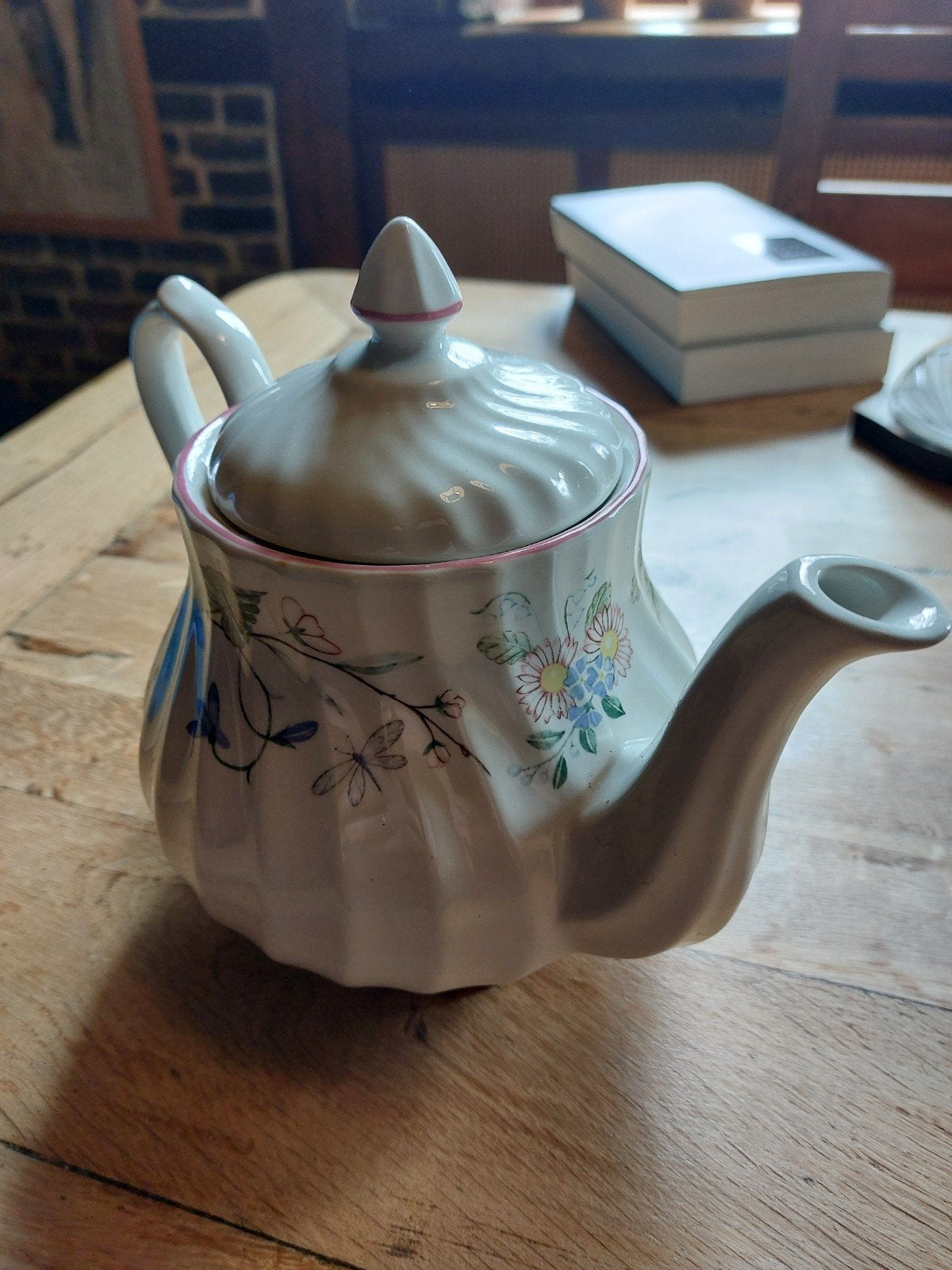 Wood & Sons 'Spring Fields' theepot - 100% gaaf, Theepot/fluitketel, Ophalen of Verzenden, Zo goed als nieuw, Steen/keramiek