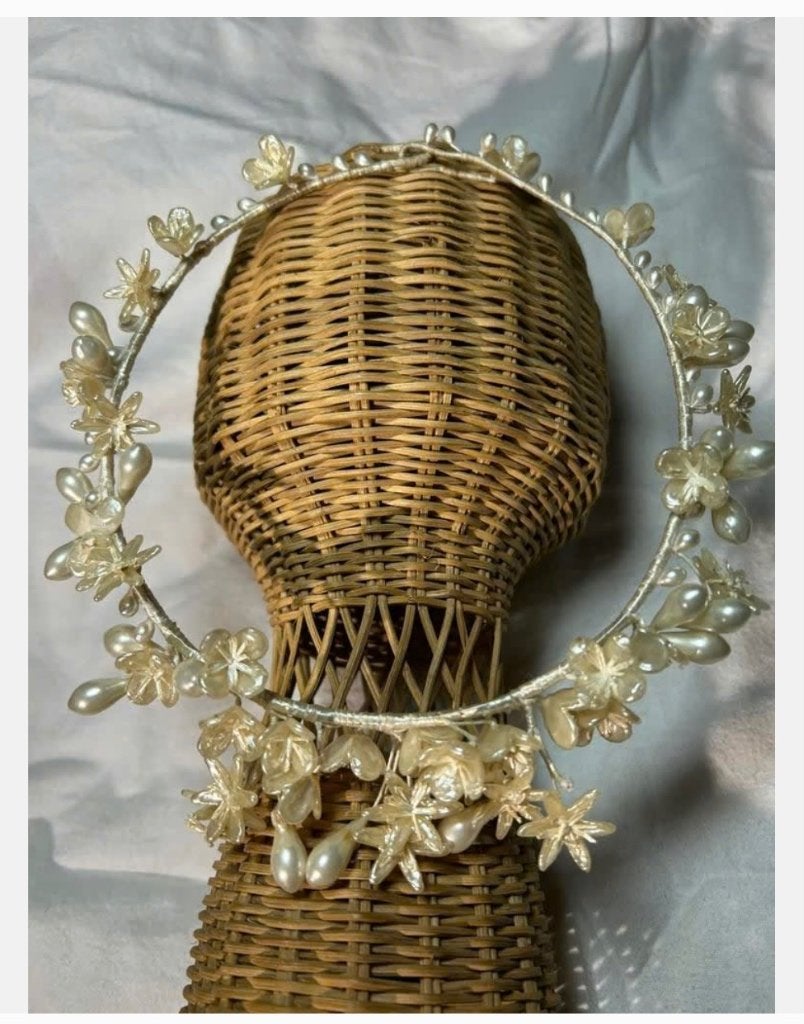 Antieke wassen tiara, zeer oud, compleet bloemen en druppels, Antiek en Kunst, Antiek | Kleding en Accessoires, Ophalen of Verzenden