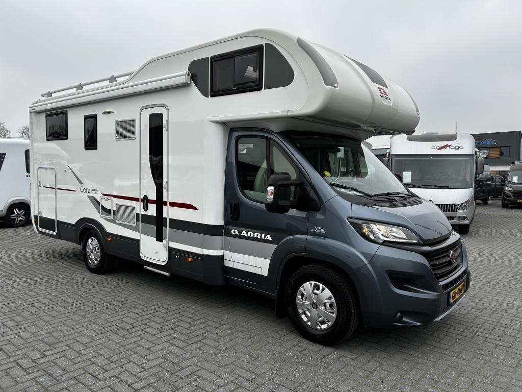 Adria Coral A 670SL Alkoof/Enkele-bedden/2015/Automaat/Euro5, Caravans en Kamperen, Campers, Automaat, Alkoof, Fiat, 7 tot 8 meter