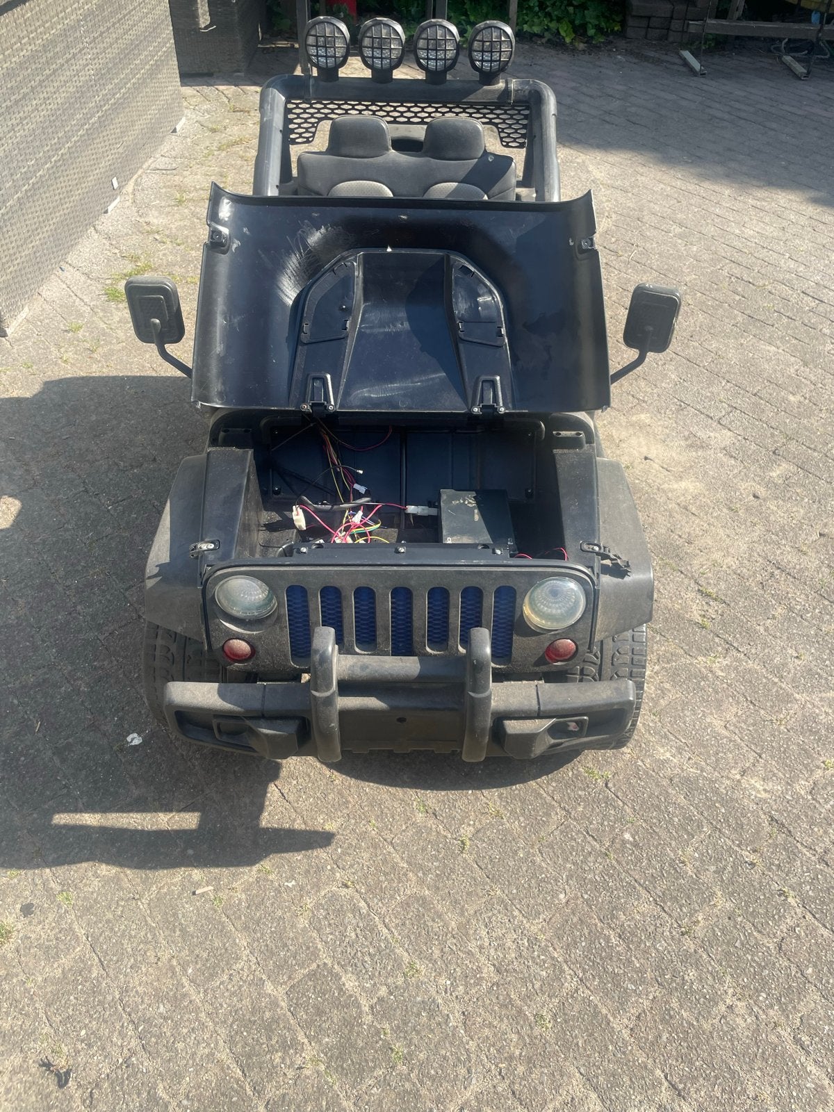 Mercedes Elektrische kinderjeep - Zwart voor twee kinderen, Kinderen en Baby's, Speelgoed | Buiten | Voertuigen en Loopfietsen