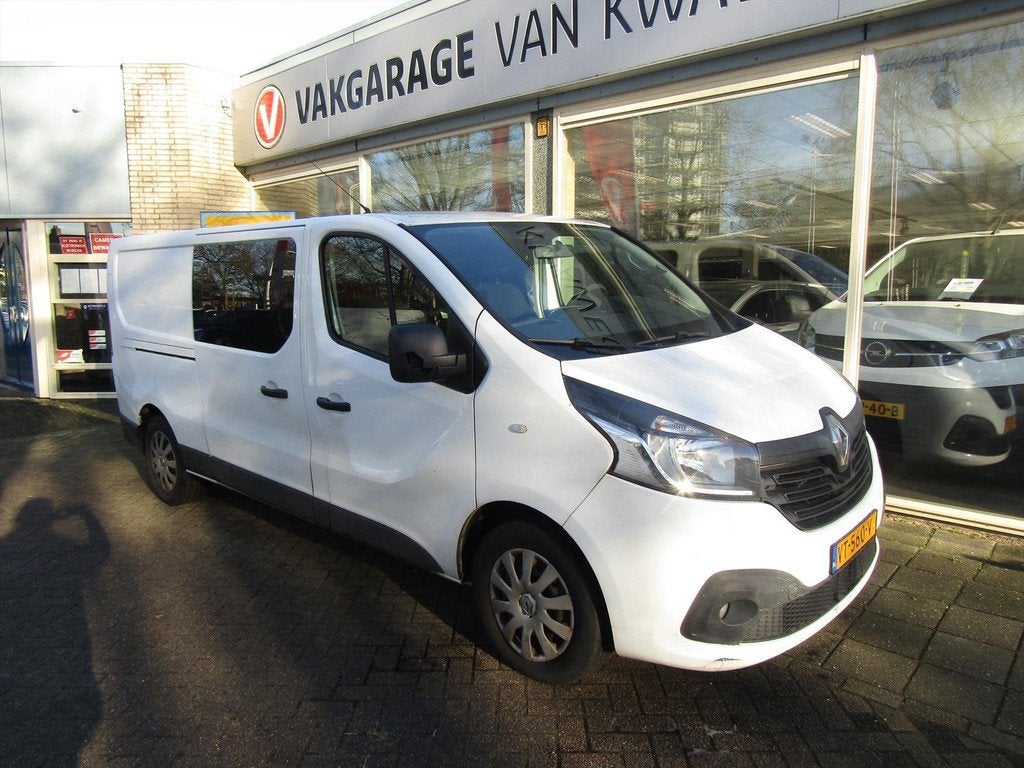 Renault Trafic DUBB. CABINE NAVI EXPORT/HANDEL EX BTW !, Auto's, Bestelauto's, Voorwielaandrijving, Euro 5, Gebruikt, 4 cilinders