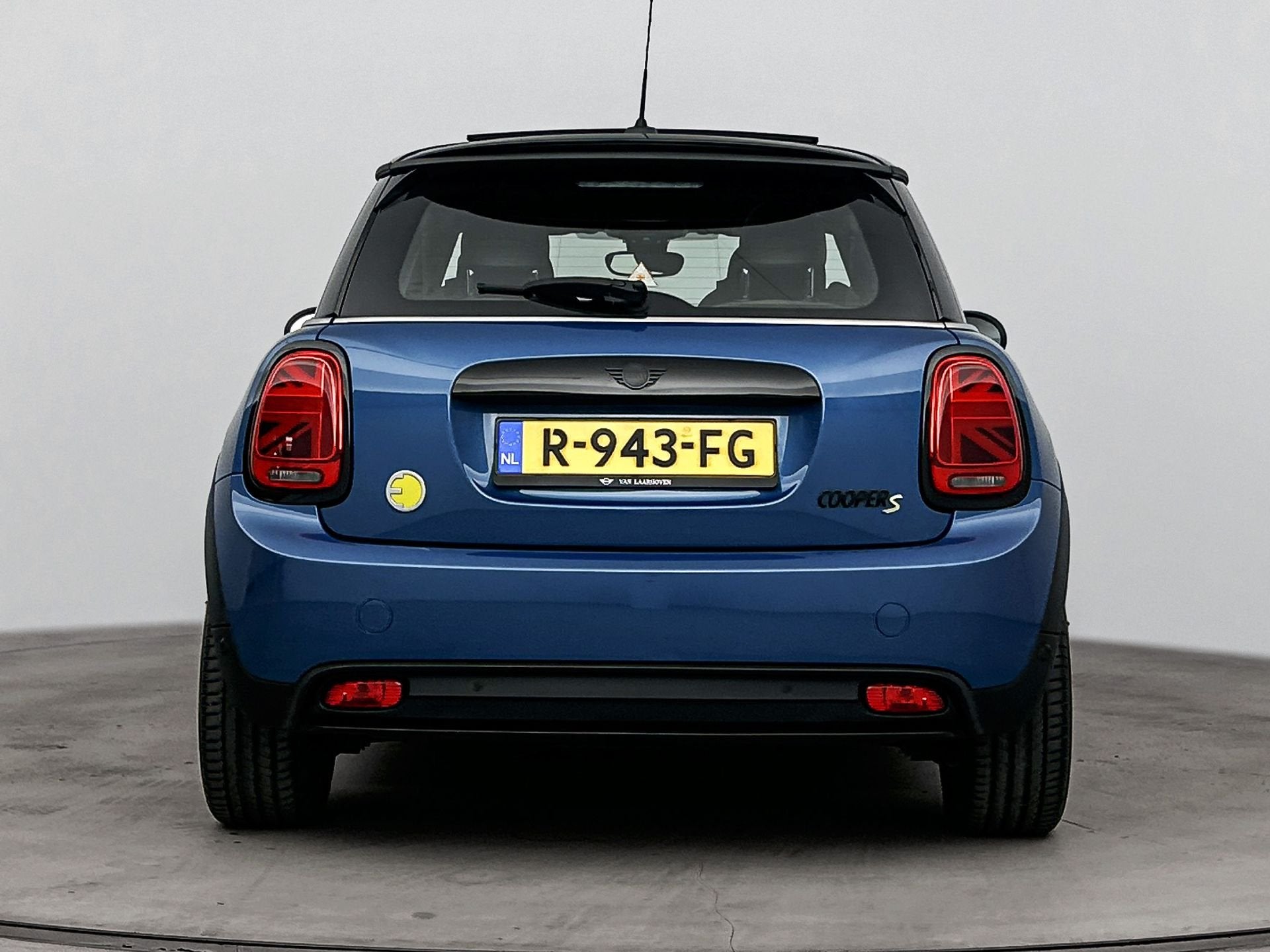 MINI Electric Classic / Panoramadak / Sportstoelen / LED / C, Auto's, Dealer onderhouden, Met garantie (alle), Leder en Stof, Mini Electric