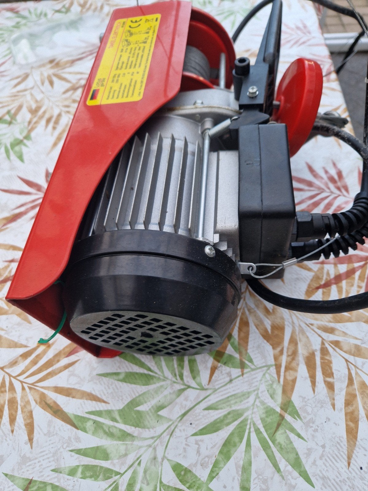 Lotus Elektrische Takel ET-250D - Zo goed als nieuw, Ophalen