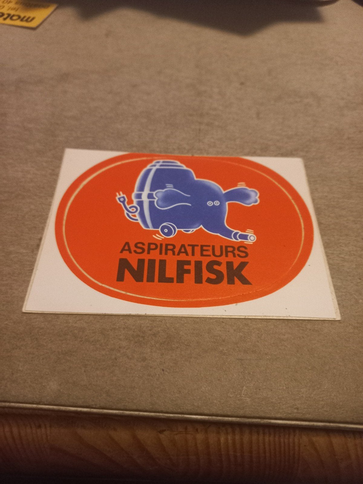 Vintage Nilfisk Aspirateurs Olifant Sticker, Ophalen of Verzenden, Gebruikt, Overige typen