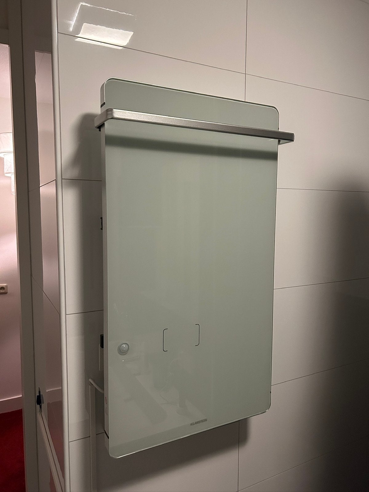 Klarstein Hot-Spot Crystal River Badkamerverwarming Wit, Ophalen, Radiator, Minder dan 60 cm, Zo goed als nieuw