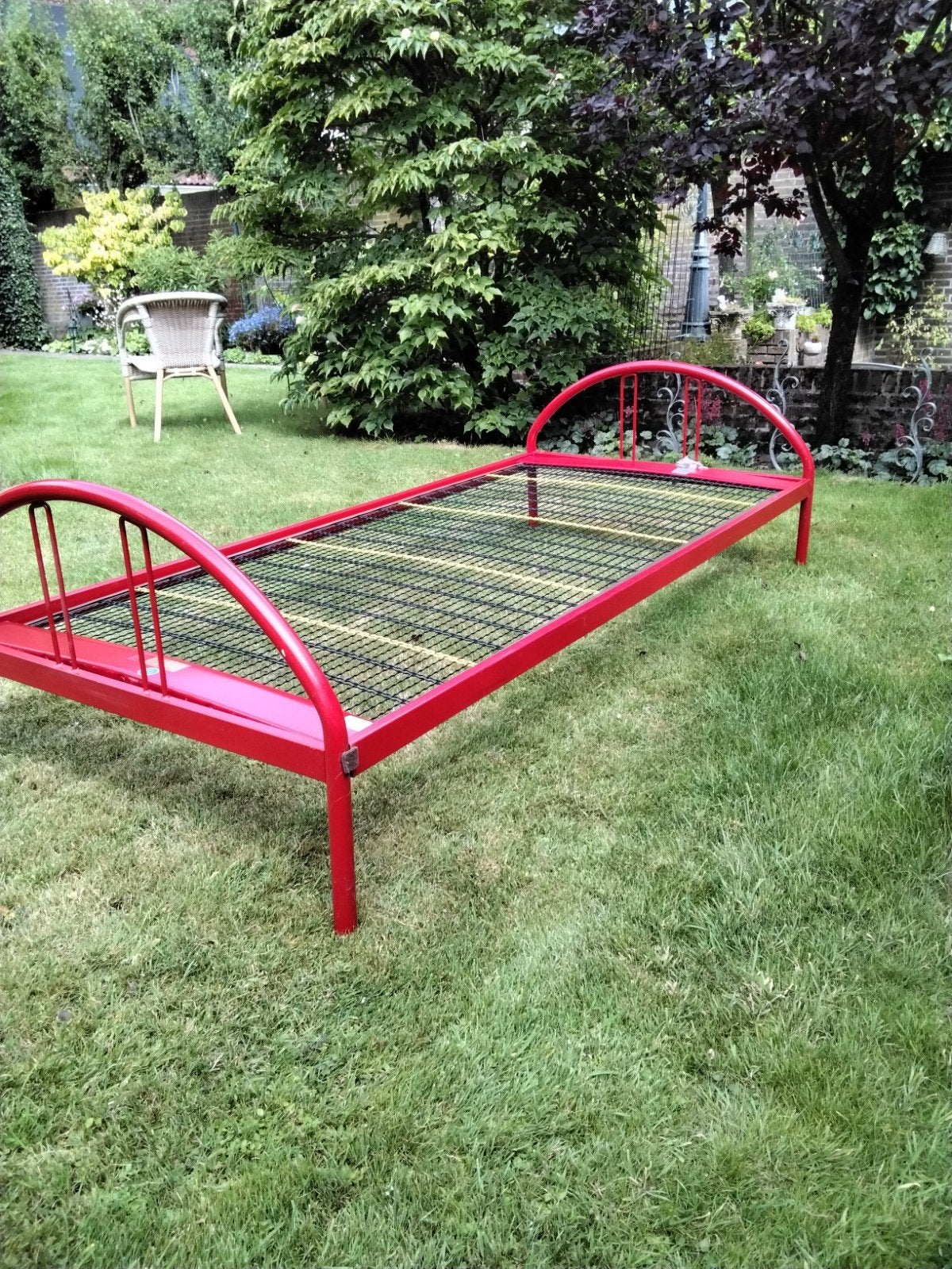 ijzeren ledikant met spiraal bodem 20090 rood, Huis en Inrichting, Ophalen, Gebruikt, 90 cm, Eenpersoons