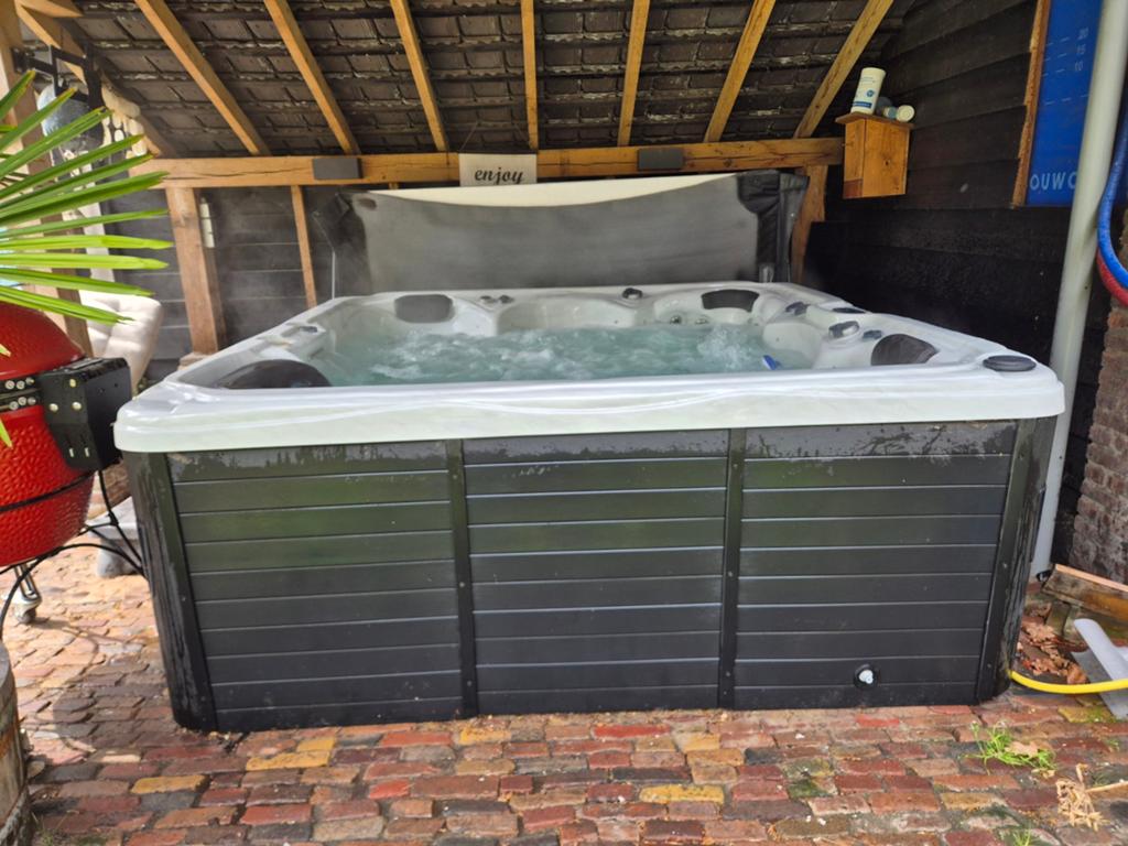 Te Koop Houston jacuzzi 2.30 x 2.30, Ophalen of Verzenden, Gebruikt