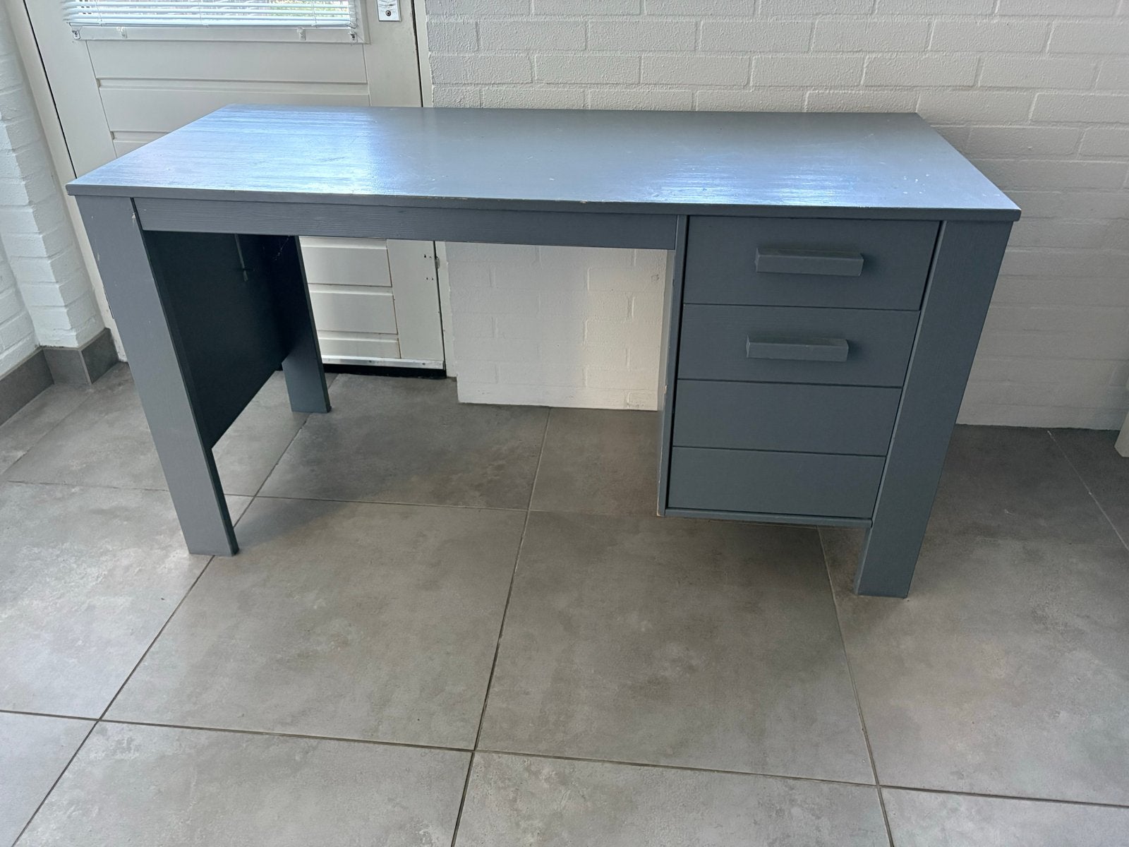 Stoer grenen bureau met lades - staalgrijs - 74x141x59 cm, Ophalen, Overige typen, Gebruikt, Industrieel