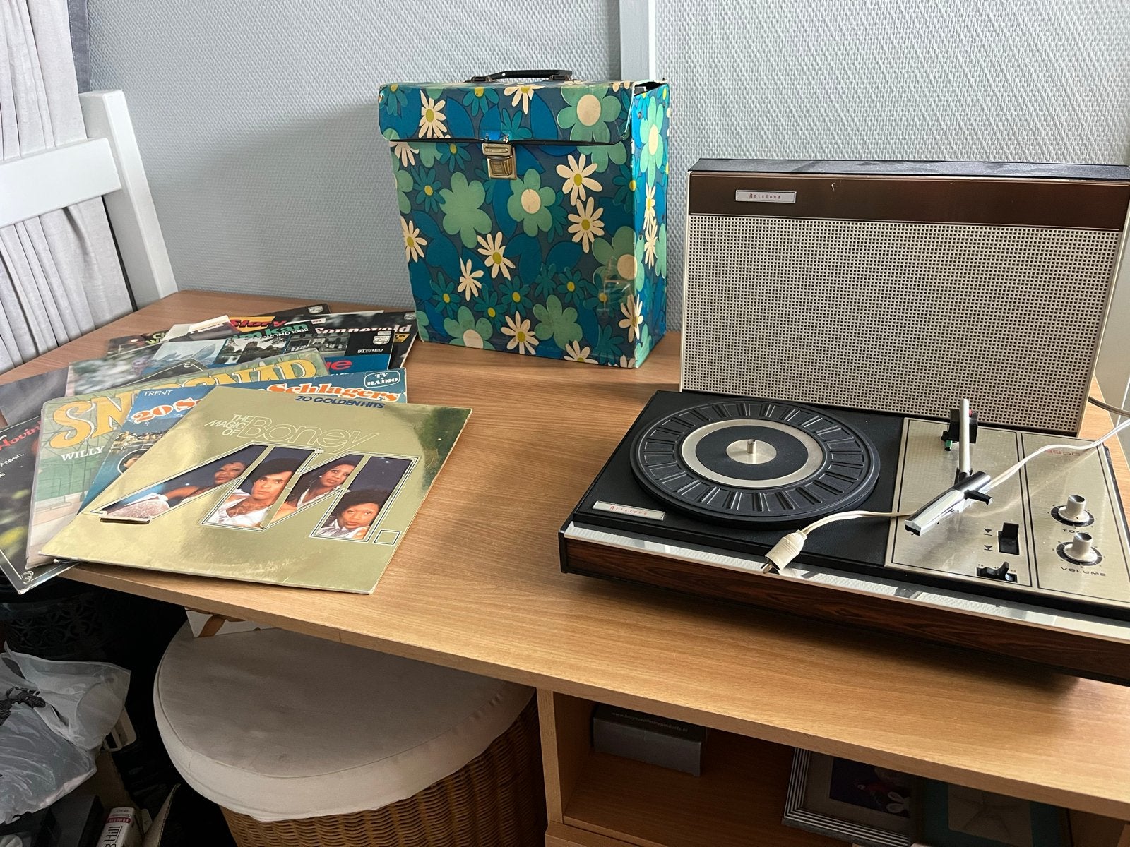 Vintage Aristona 8850 Platenspeler met ingebouwde versterker, Ophalen, Gebruikt, Platenspeler, Overige merken