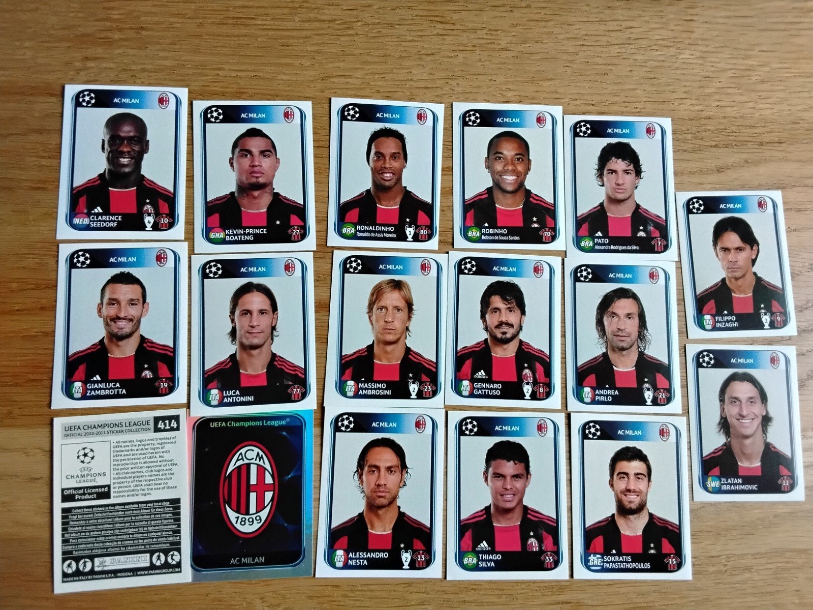 AC Milan Champions L. 2010/11 compleet setje panini stickers, Ophalen of Verzenden, Zo goed als nieuw, Buitenlandse clubs, Poster, Plaatje of Sticker