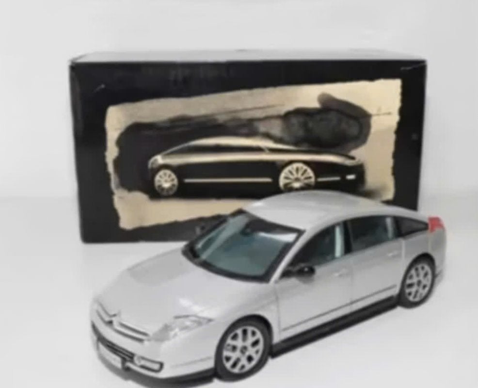 Citroen C6 Zilver 2009 SCHAAL 1/18 NOREV ref. 181151