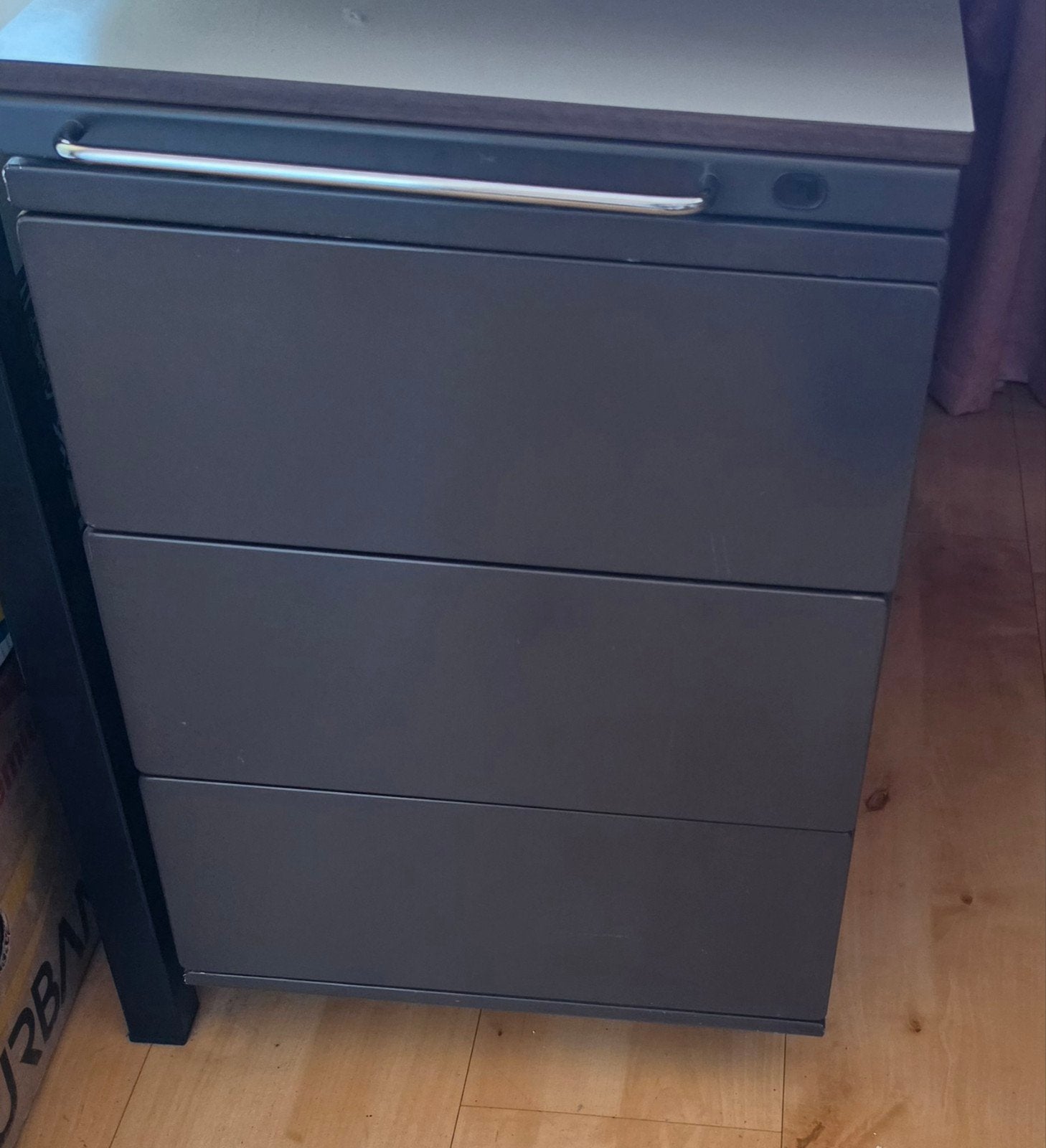 Metalen ladekast met 3 laden - Grijs/ bruin, Ophalen, Minder dan 50 cm, Gebruikt, Meerdere deuren