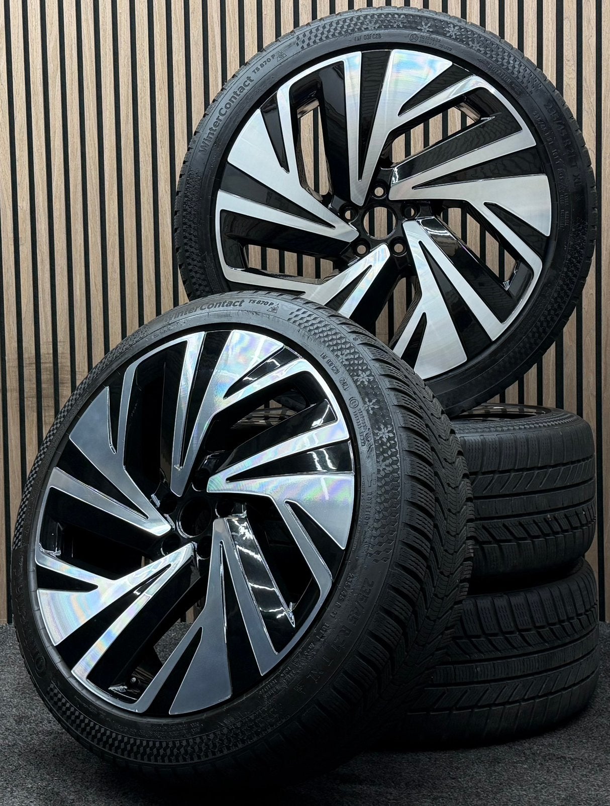 Originele 21 inch VW ID.4 ID.5 Narvik 5x112 Continental XL, Auto-onderdelen, Ophalen, ., Banden en Velgen, 235 mm