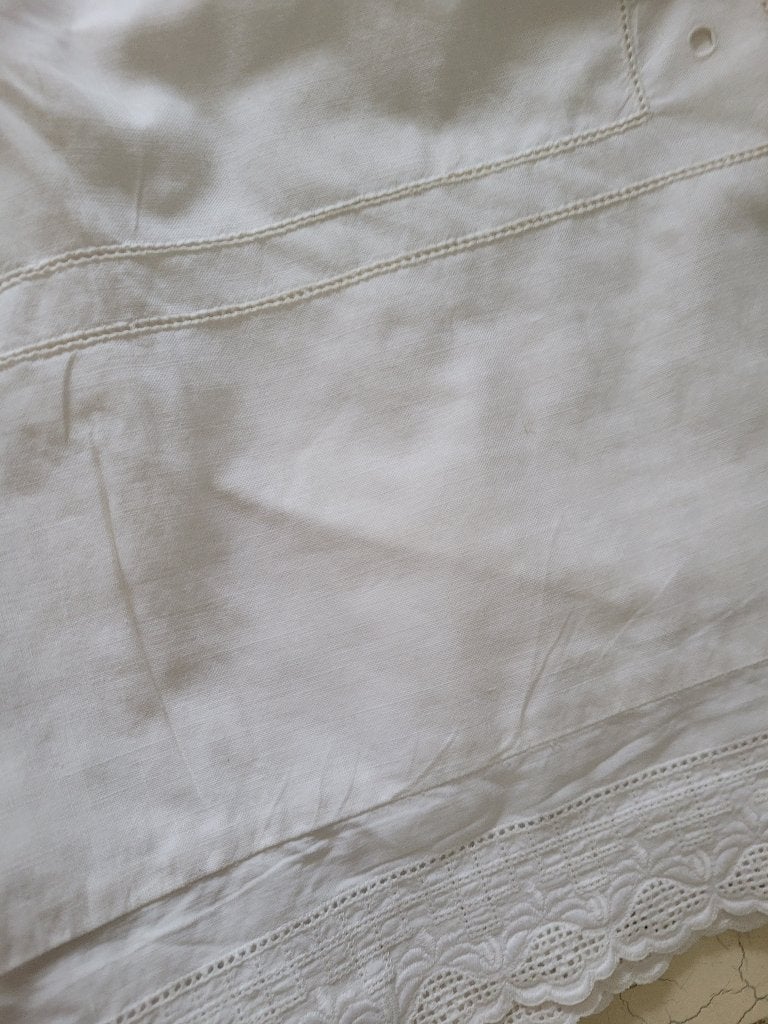 Antiek groot kussensloop met kant/ ruches en monogram, Ophalen of Verzenden