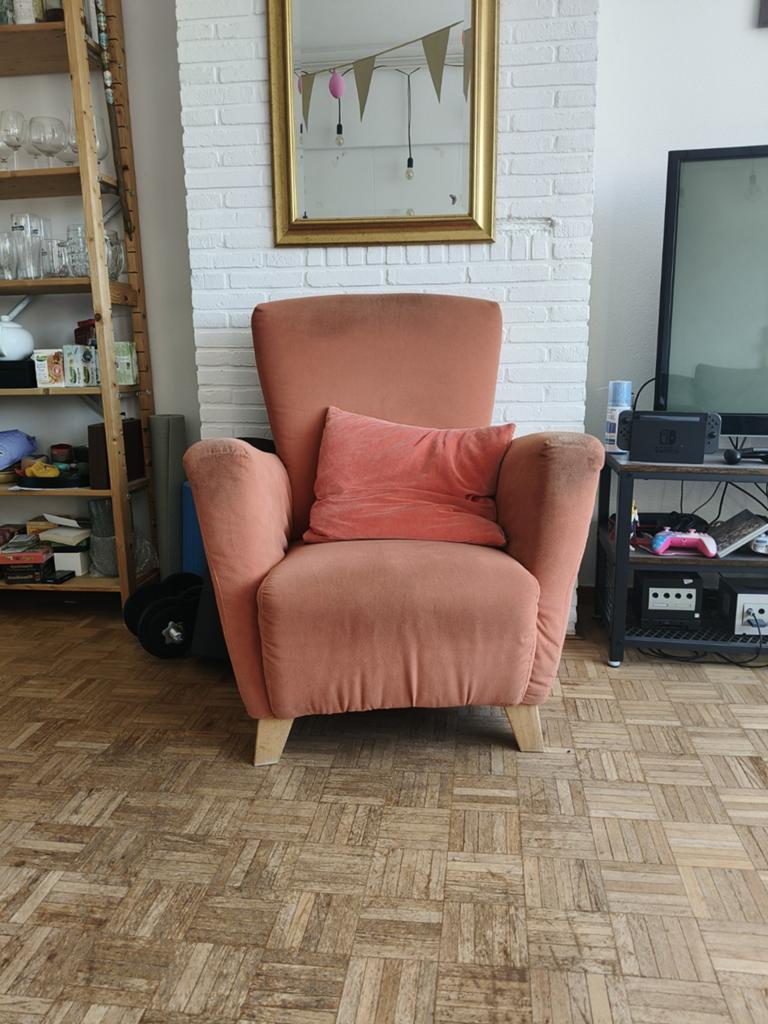 Comfortabele fauteuil in terracotta kleur, Ophalen, Gebruikt, Klassiek, Comfortabel, 75 tot 100 cm