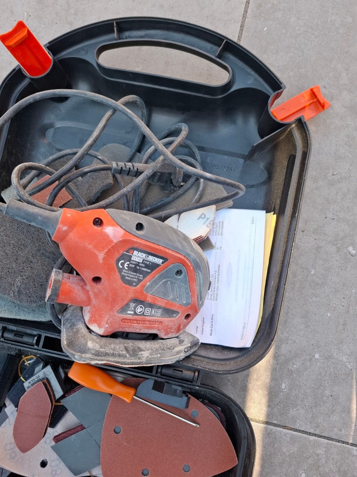 Black & Decker KA168 Deltaschuurmachine met accessoires, Ophalen of Verzenden, Gebruikt, Minder dan 600 watt, Overige typen