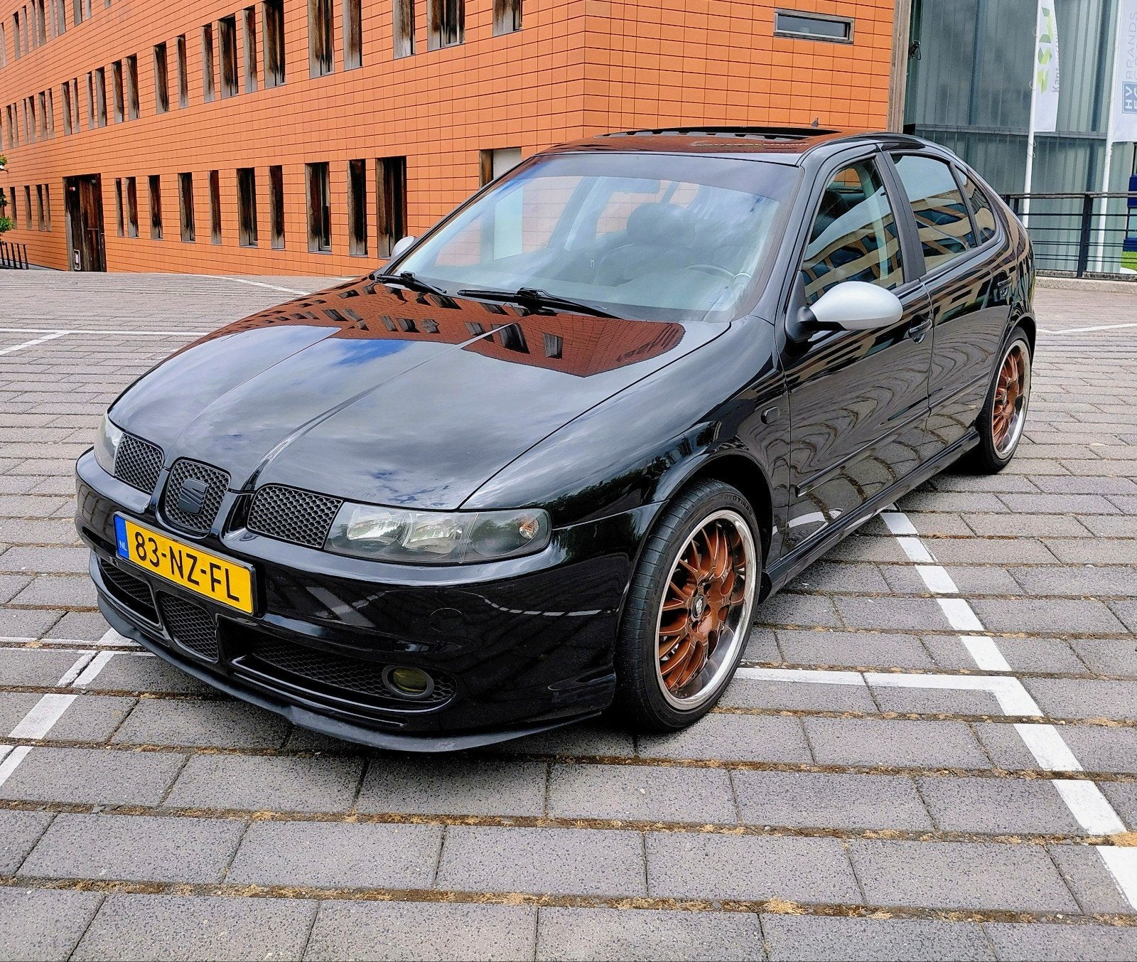 Seat Leon 1.8 20VT bj 2004 , 6 jaar eigenaar, Auto's, Seat, Voorwielaandrijving, 4 cilinders, 1264 kg, Zwart
