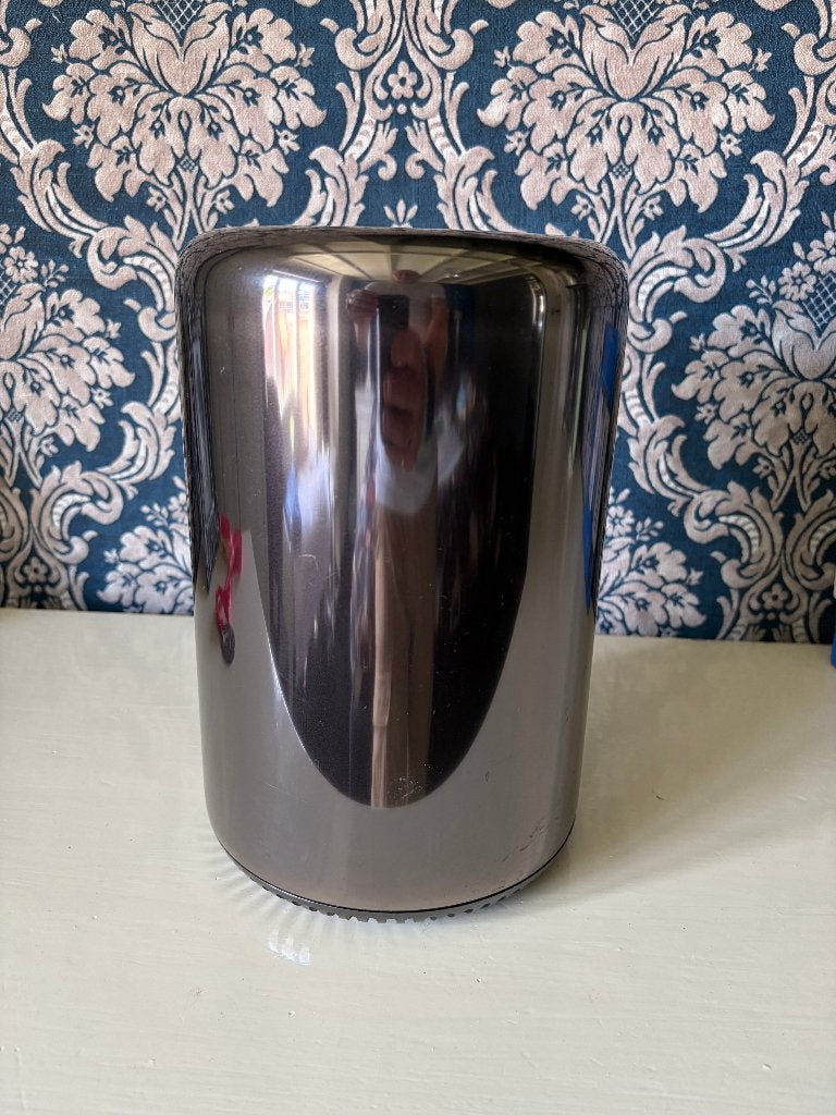 Apple Mac Pro 2013 ("Trash Can"), Computers en Software, Apple Desktops, Gebruikt, Mac Pro, SSD, 3 tot 4 Ghz, 32 GB, Ophalen