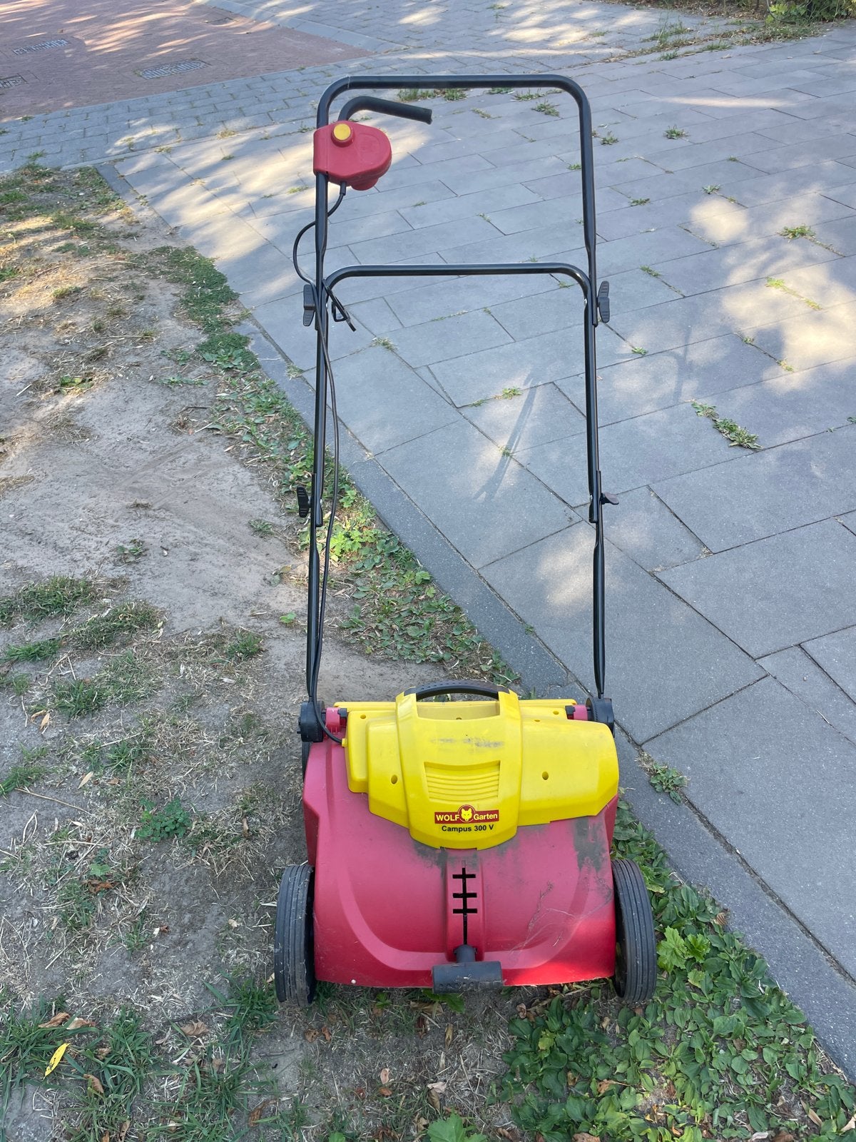 Wolf-Garten Campus 300 V Elektrische Verticuteermachine, Ophalen, Cirkelmaaier, Gebruikt, Elektrische grasmaaier