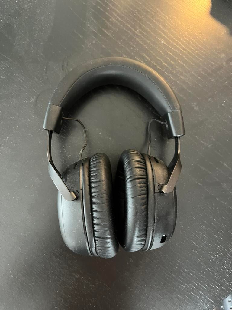 HyperX cloud wireless 2x gebruikt, Computers en Software, Headsets, Ophalen of Verzenden, Zo goed als nieuw, Draadloos, Over-ear