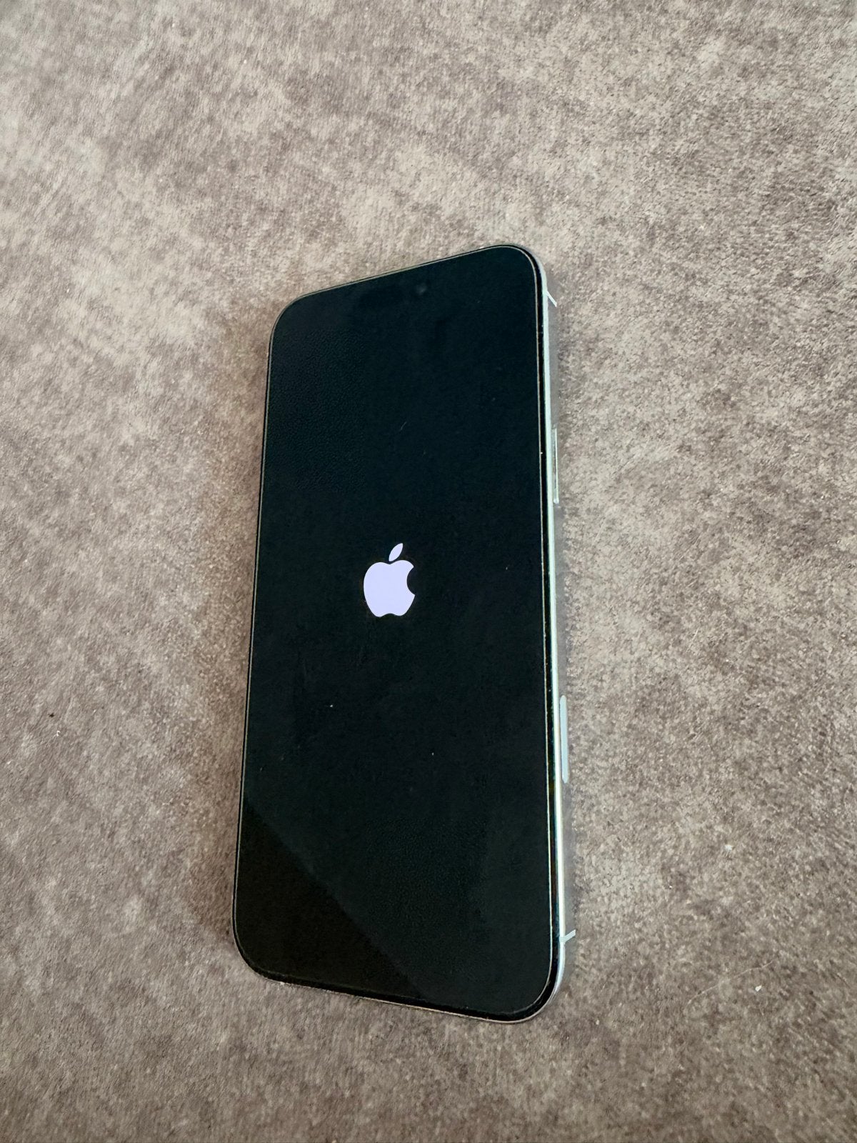 Foto 4 van Apple iPhone 16 Pro MaxWit - Zo goed als nieuw