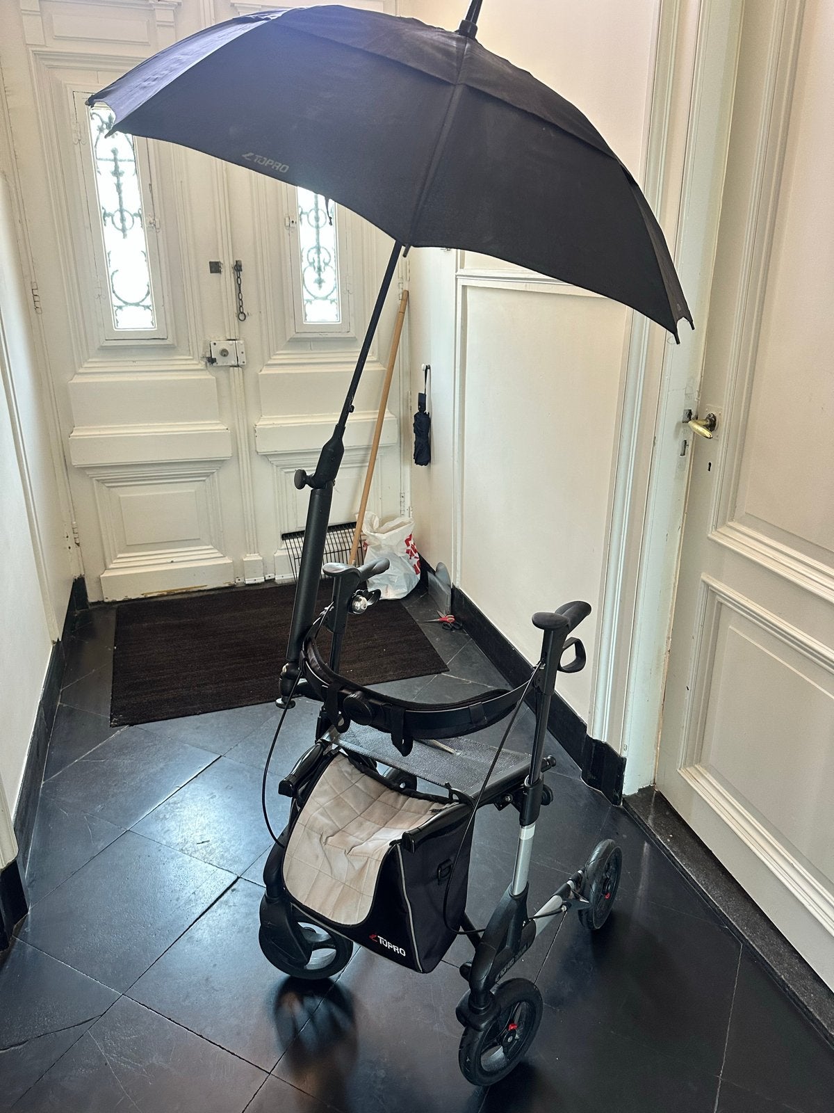 Rollator Turbo Troja,goed werkend, remmen, bel, loopt soepel, Ophalen of Verzenden, Gebruikt