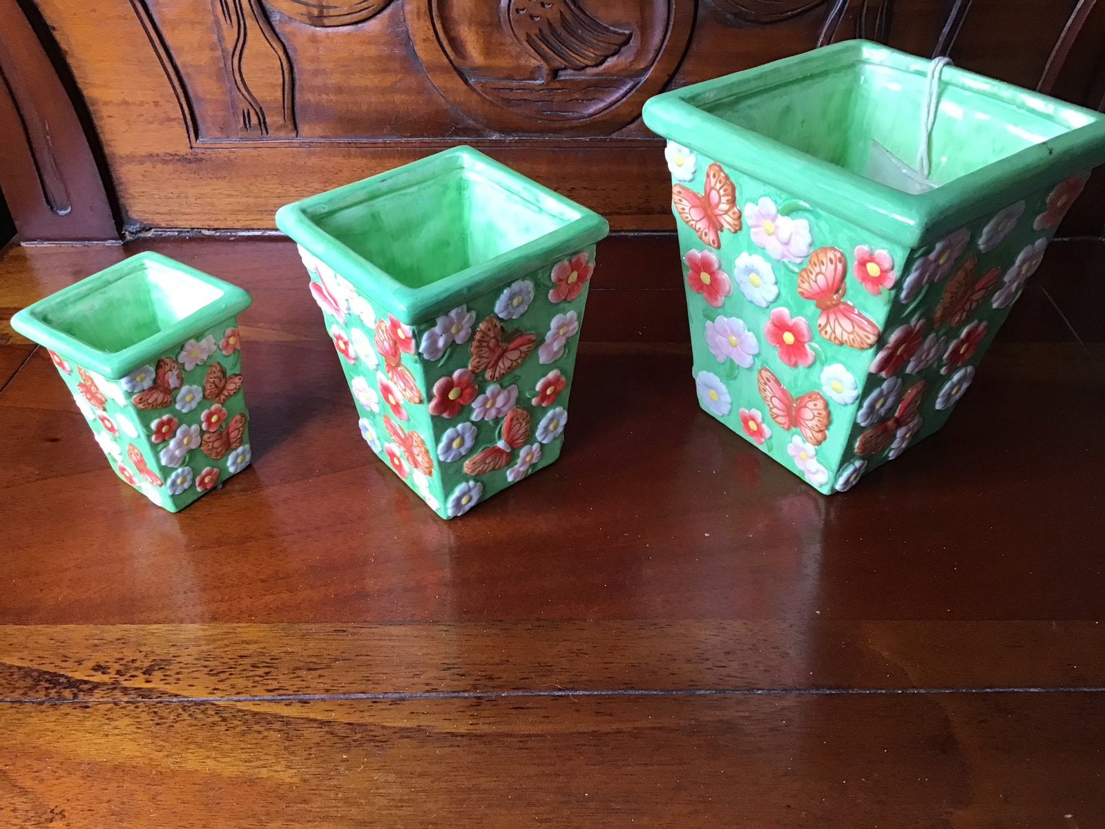 Set van 3 groene bloempotten met vlinders en bloemen, Tuin en Terras, Overige materialen, Minder dan 30 cm, Minder dan 60 cm, Vierkant