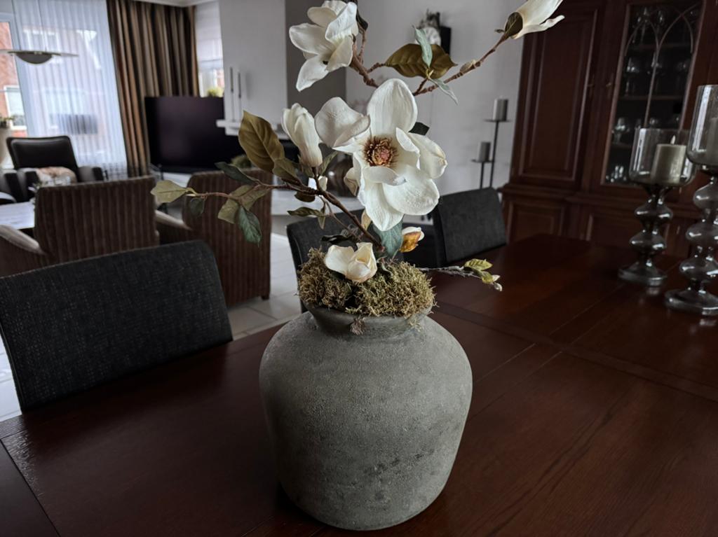 Decoratieve pot met accessoires bloempot, Ophalen of Verzenden, Zo goed als nieuw