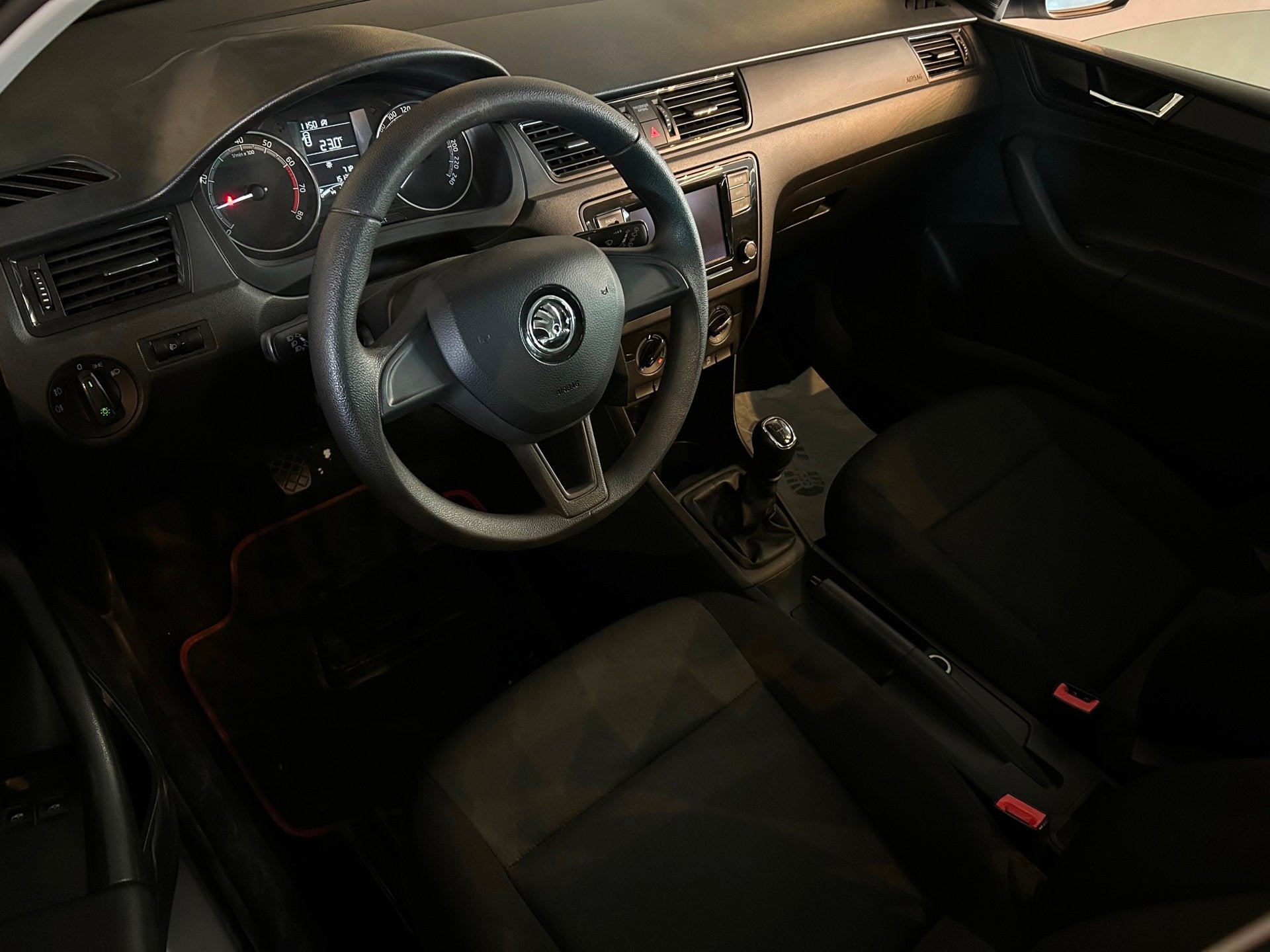 Skoda Rapid Spaceback 1.0 TSI Greentech Clever|AIRCO|VELGEN|, Auto's, Voorwielaandrijving, Verwarmde buitenspiegels, Gebruikt