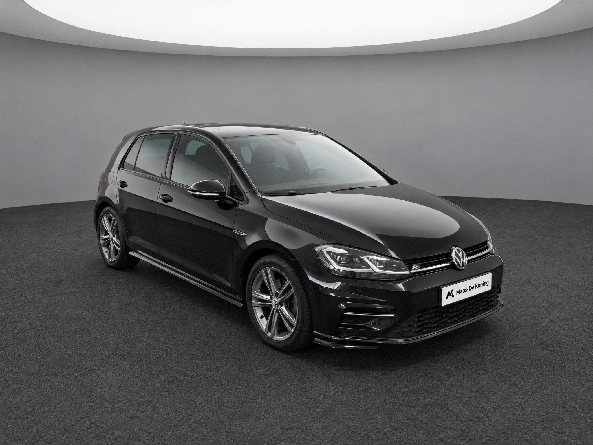 Volkswagen Golf 1.5 TSI 150pk DSG Highline Business R · App, 4 cilinders, 150 pk, Zwart, Origineel Nederlands