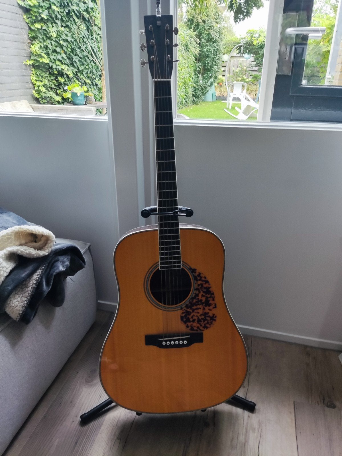 Martin D28 Clarence White/Tony Rice replica, massieve top, Muziek en Instrumenten, Ophalen, Gebruikt, Western- of Steelstringgitaar