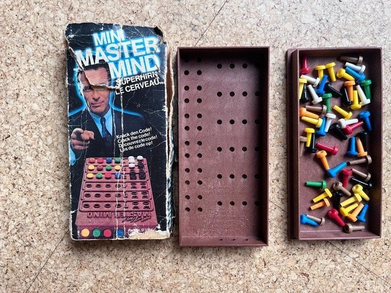 Vintage Mini Master Mind reisspel (Invicta, 1974), Gebruikt, Ophalen of Verzenden, Reisspel, Invicta