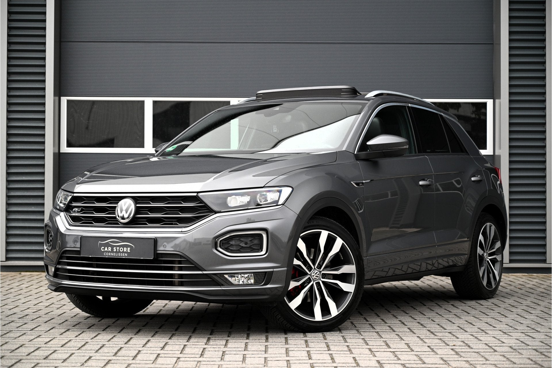 Volkswagen T-Roc 2.0 TSI 4Motion / 3 X R-LINE / PANO / VIRTU, Auto's, Volkswagen, Automaat, 15 km/l, Gebruikt, Euro 6