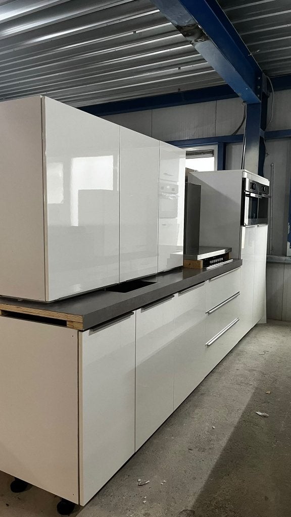 Keuken Compleet met APP 120Keukens op voorraad Nr. 3007, Ophalen, Zo goed als nieuw, Enkelwandige keuken, Greeploos