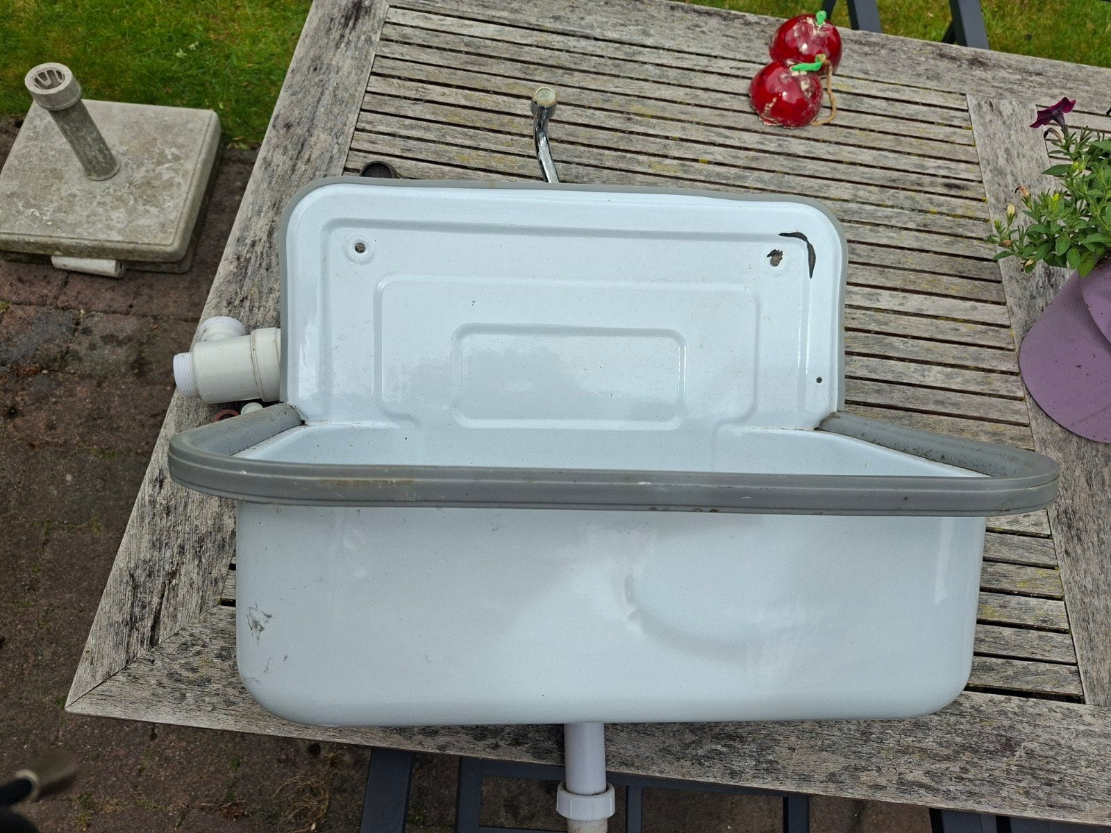 Wastafel gootsteen (bijvoorbeeld) in de bijkeuken, Ophalen of Verzenden, Gebruikt, Wastafel