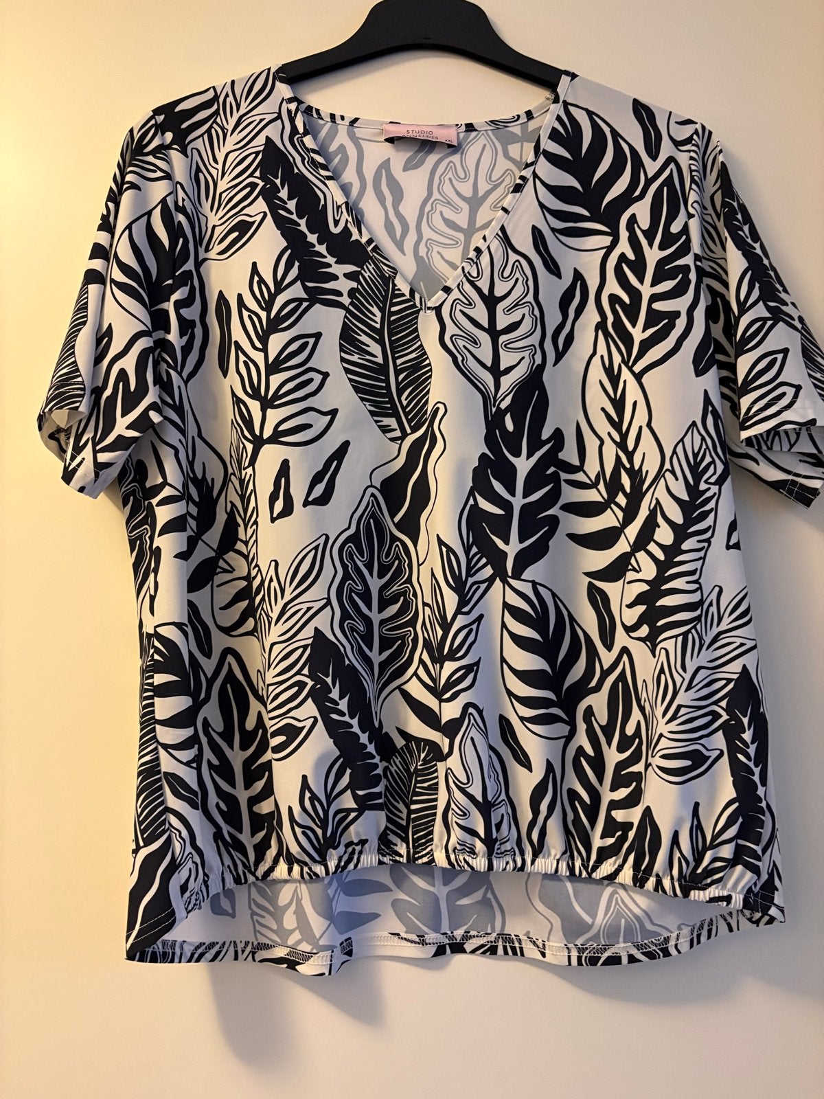 Studio Anneloes nieuwe top met bladprint - Maat XXL, Zwart, Maat 46/48 (XL) of groter, Nieuw, Ophalen of Verzenden