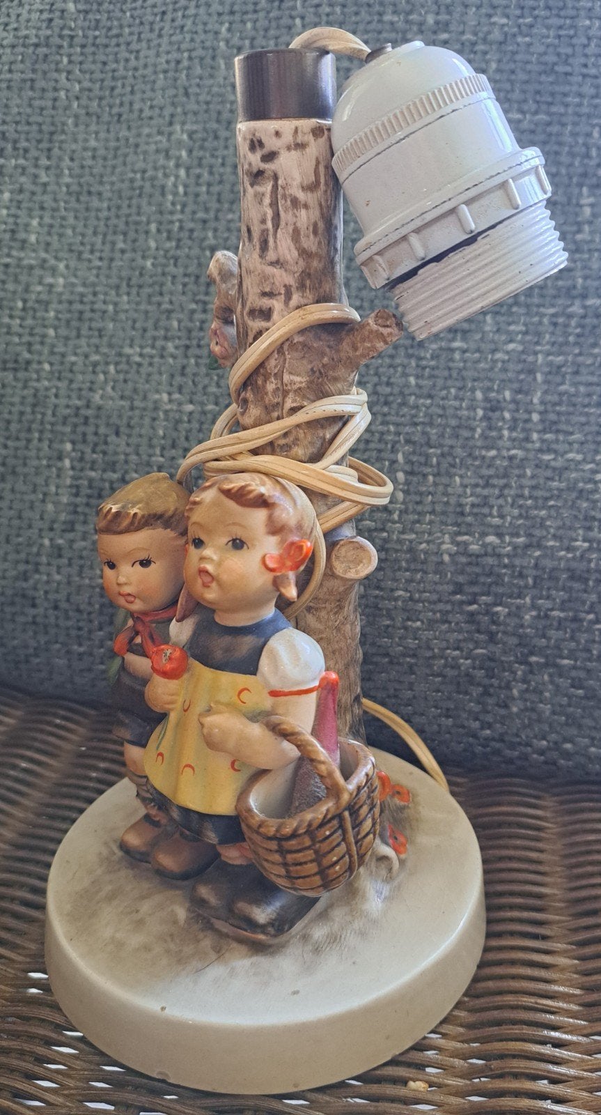 Vintage Hummel stijl tafellamp met kinderfiguren, Ophalen of Verzenden