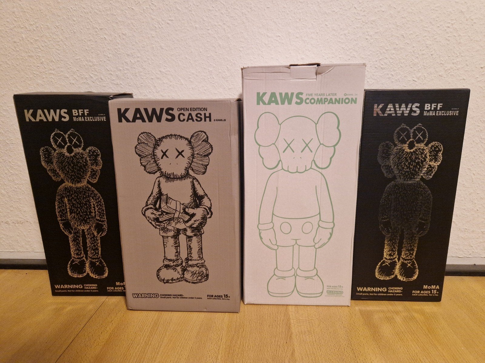 Kaws Companion, BFF en Cash figuren - Set van 4, Verzamelen, Ophalen of Verzenden, Zo goed als nieuw