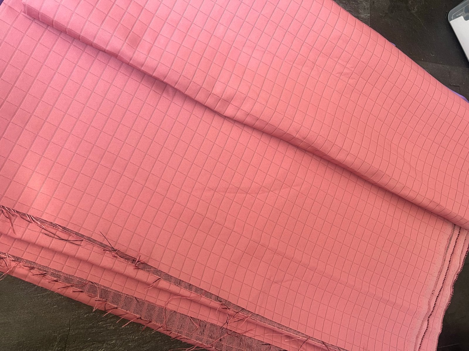 Roze gewatteerde stof met ruitpatroon, Overige materialen, 120 cm of meer, Ophalen of Verzenden, Roze