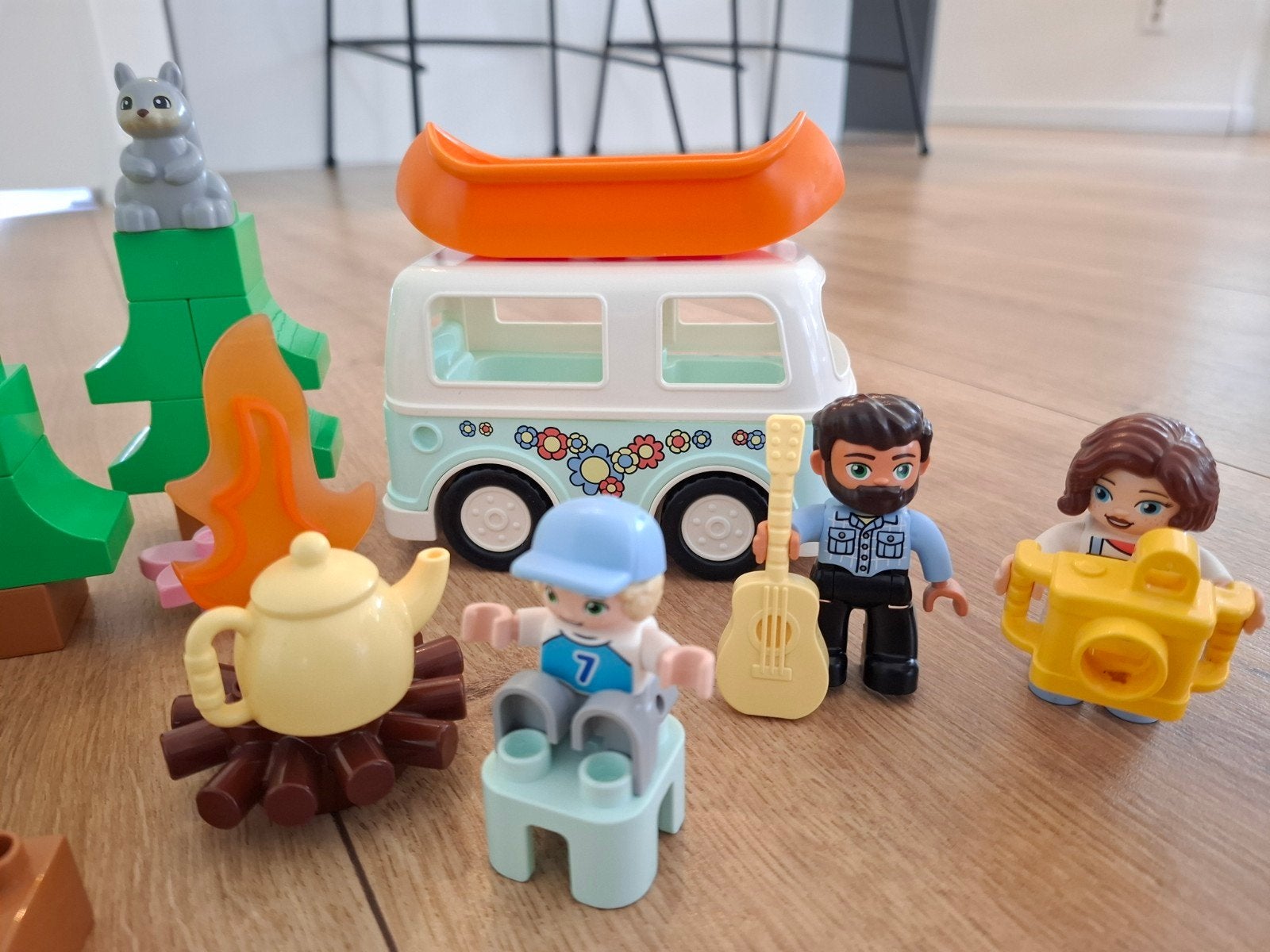 Duplo camping met kampeerbusje, Ophalen, Zo goed als nieuw